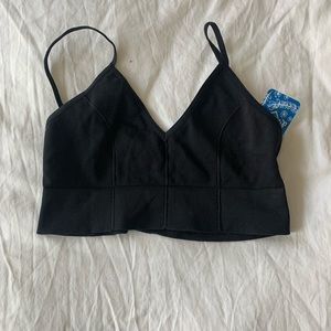 Black sports bra